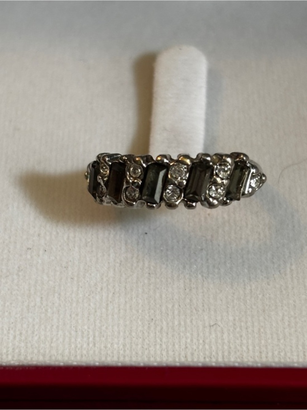 14K Gold Filled Alternating Baguette & Round Sparkly Band